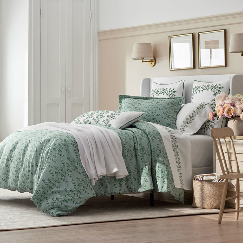 Climbing Vines Classic Cool Cotton Percale Comforter